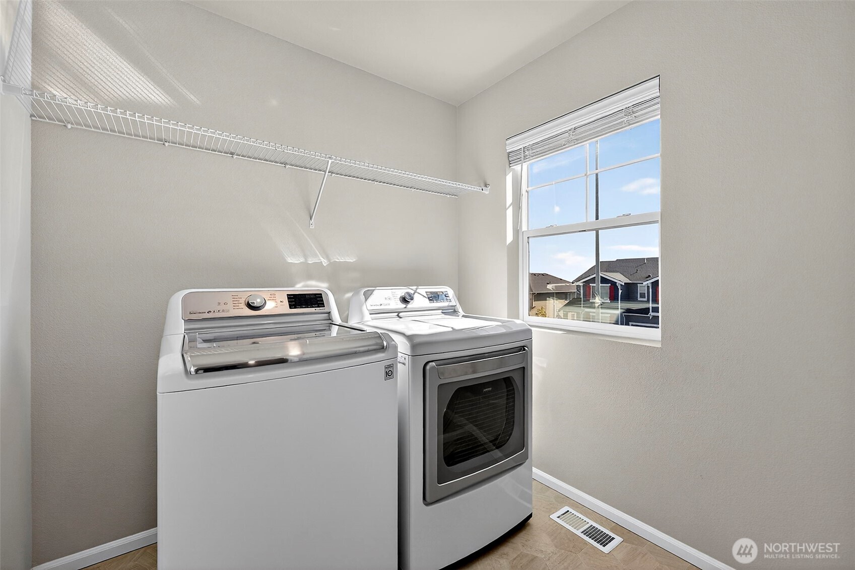 1472 Baker Heights Loop