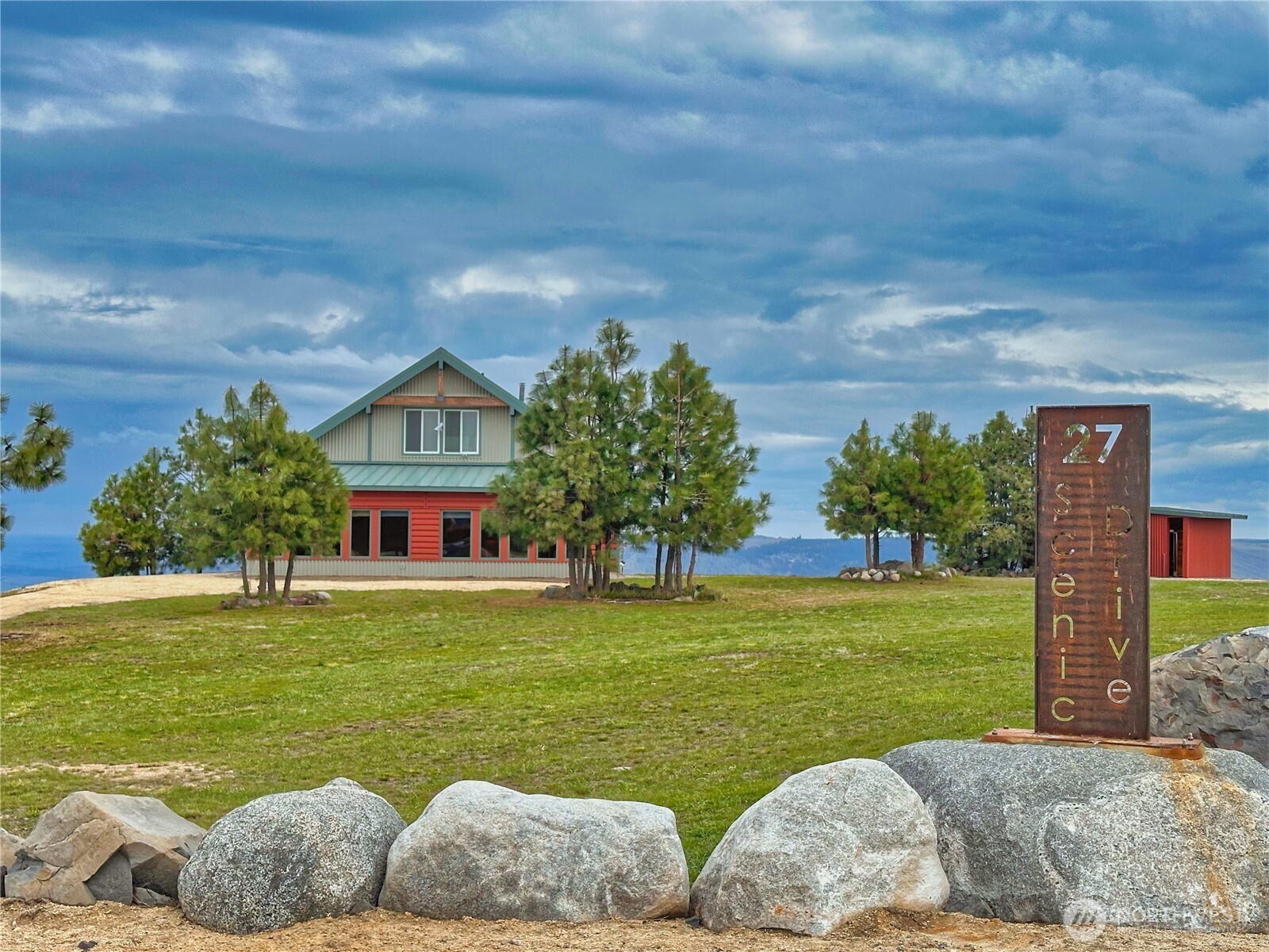 27 Scenic Drive