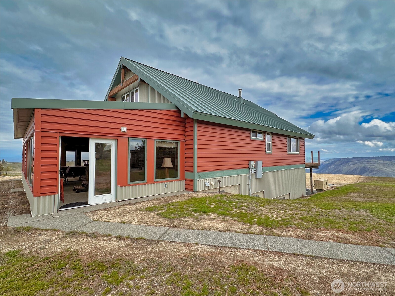 27 Scenic Drive
