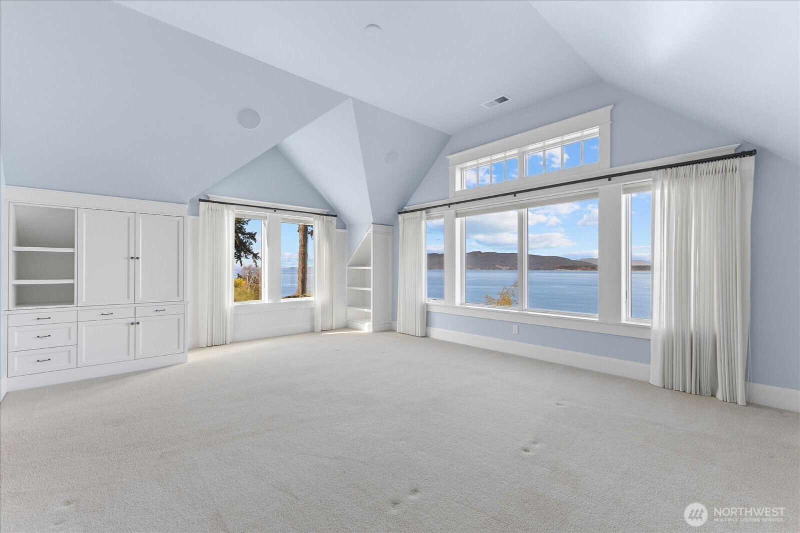 32 Shorewood Drive