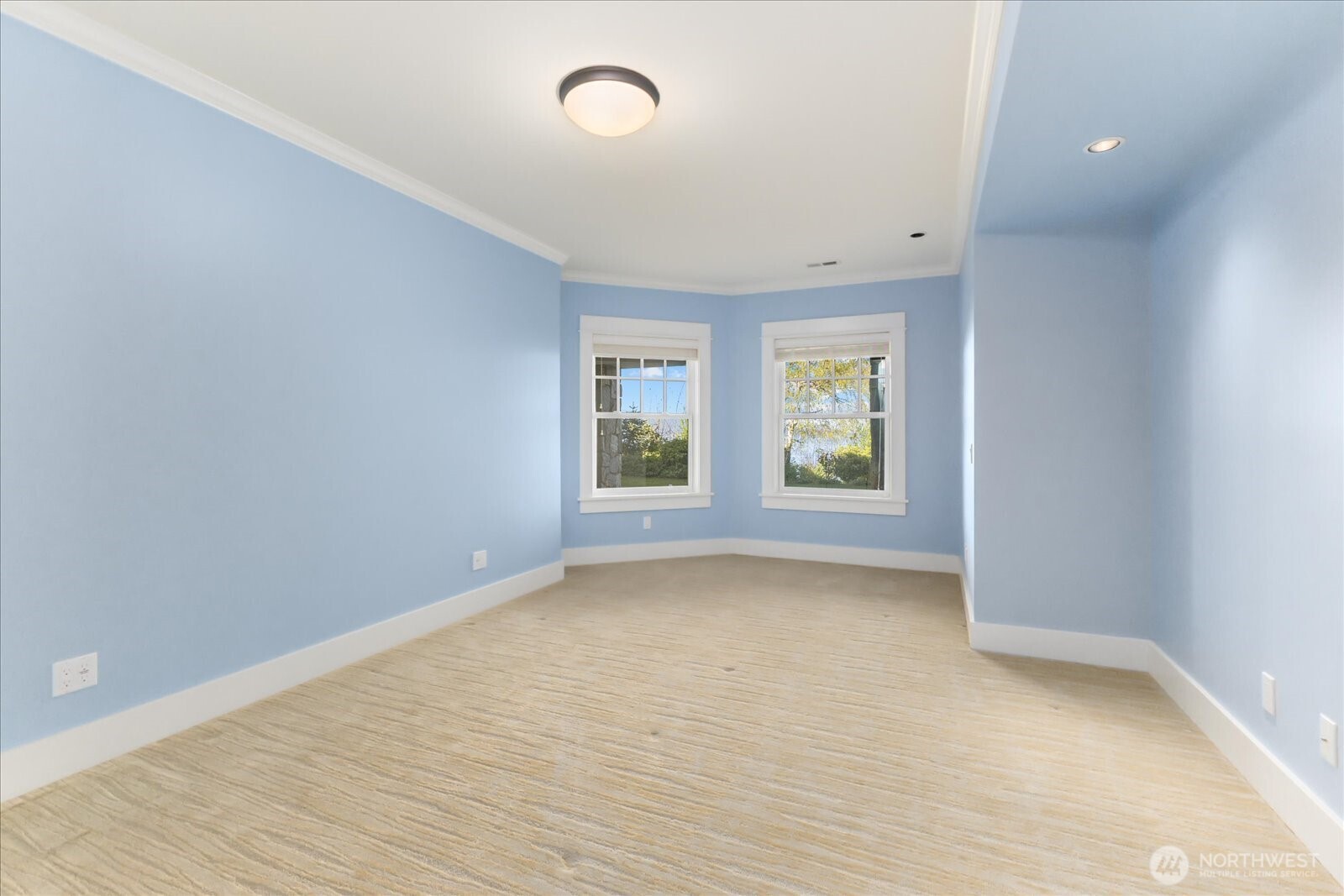 32 Shorewood Drive