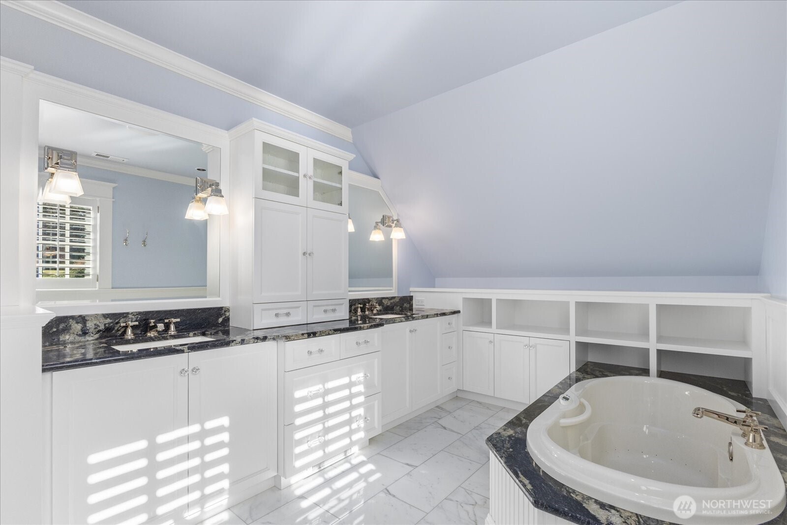 32 Shorewood Drive
