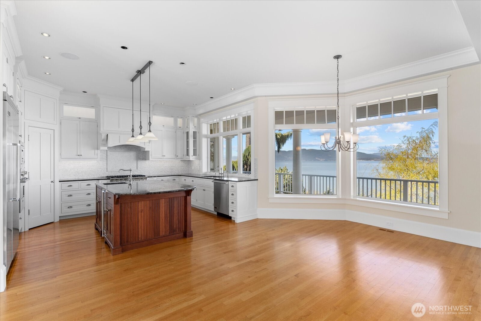 32 Shorewood Drive