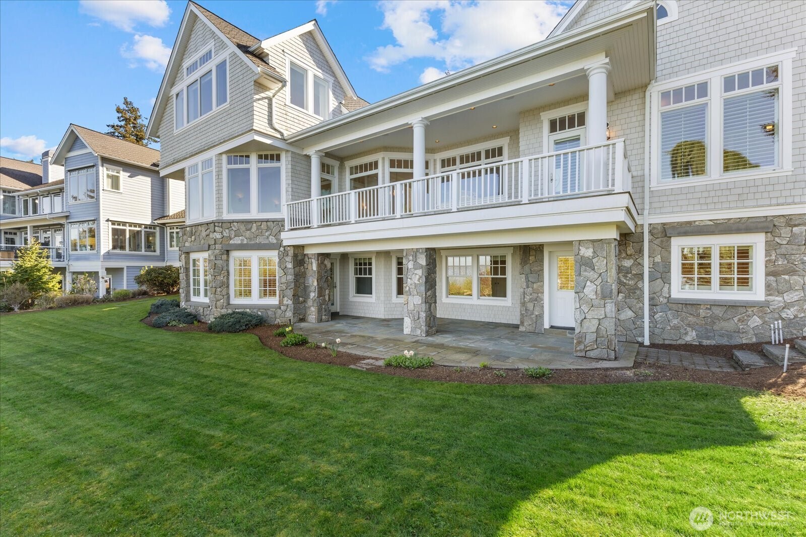 32 Shorewood Drive