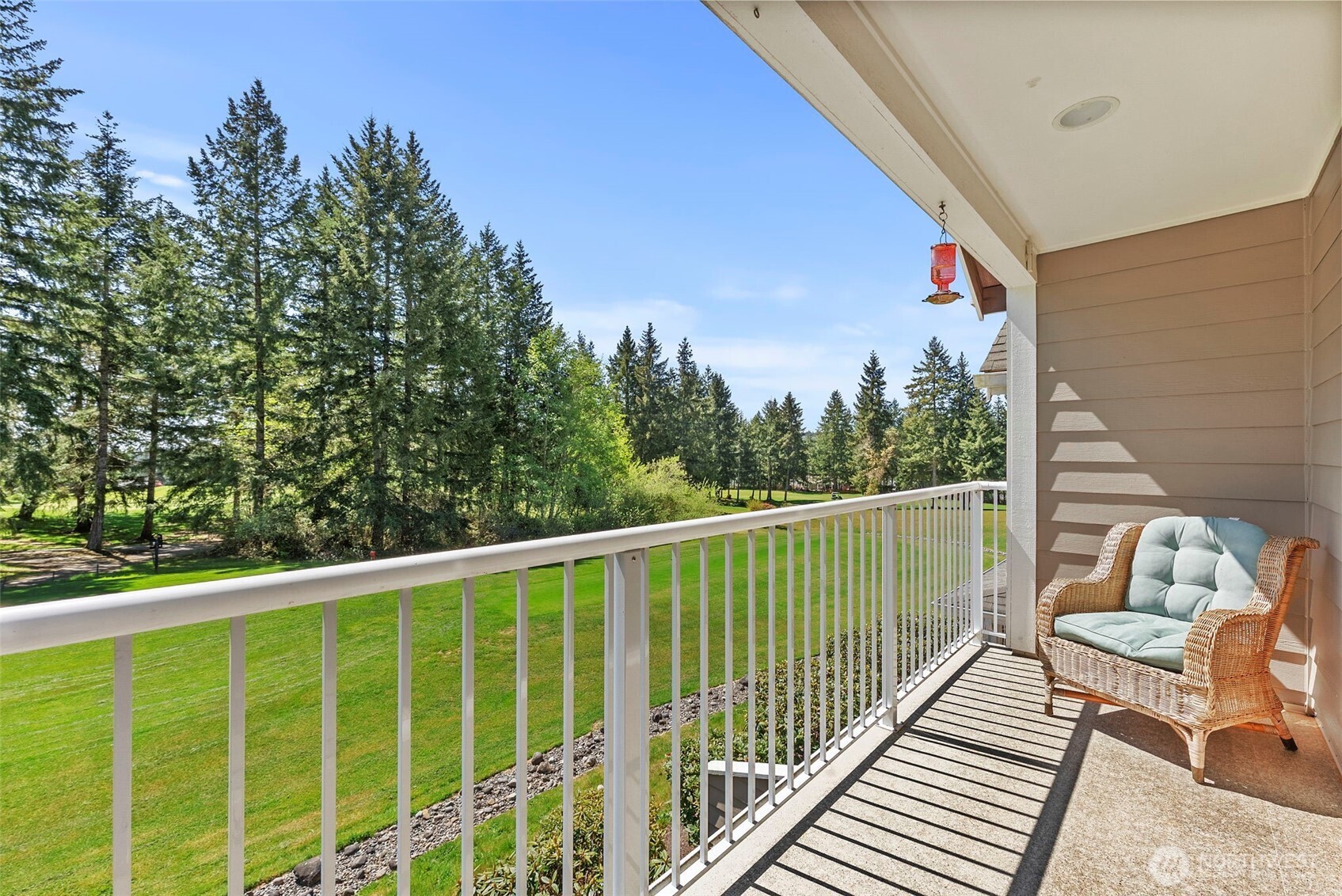 211 E Sterling Drive Unit: B4