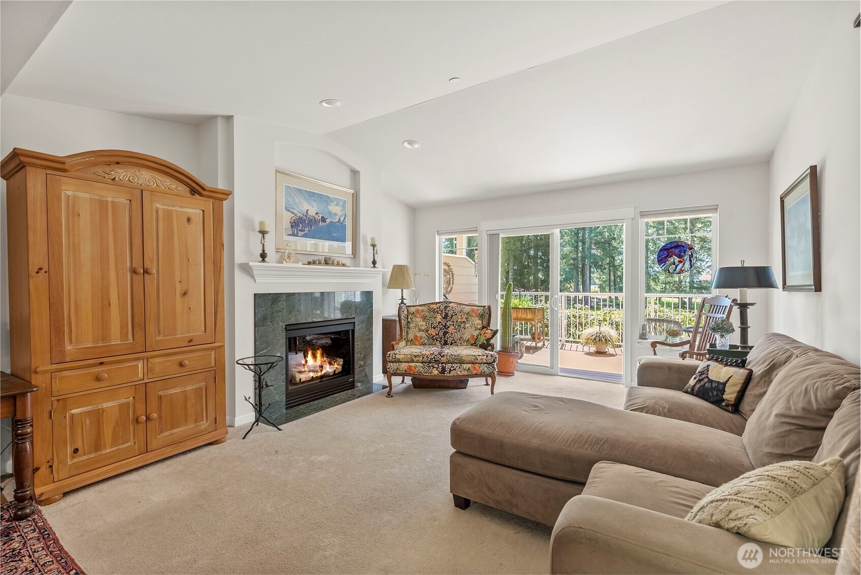 211 E Sterling Drive Unit: B4
