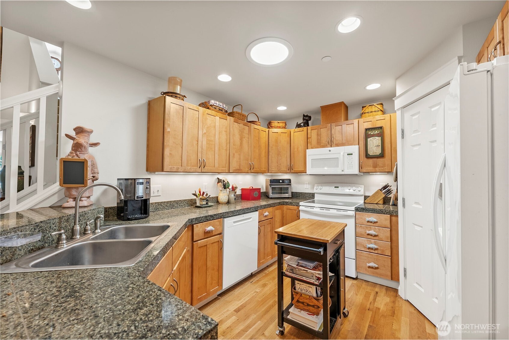 211 E Sterling Drive Unit: B4