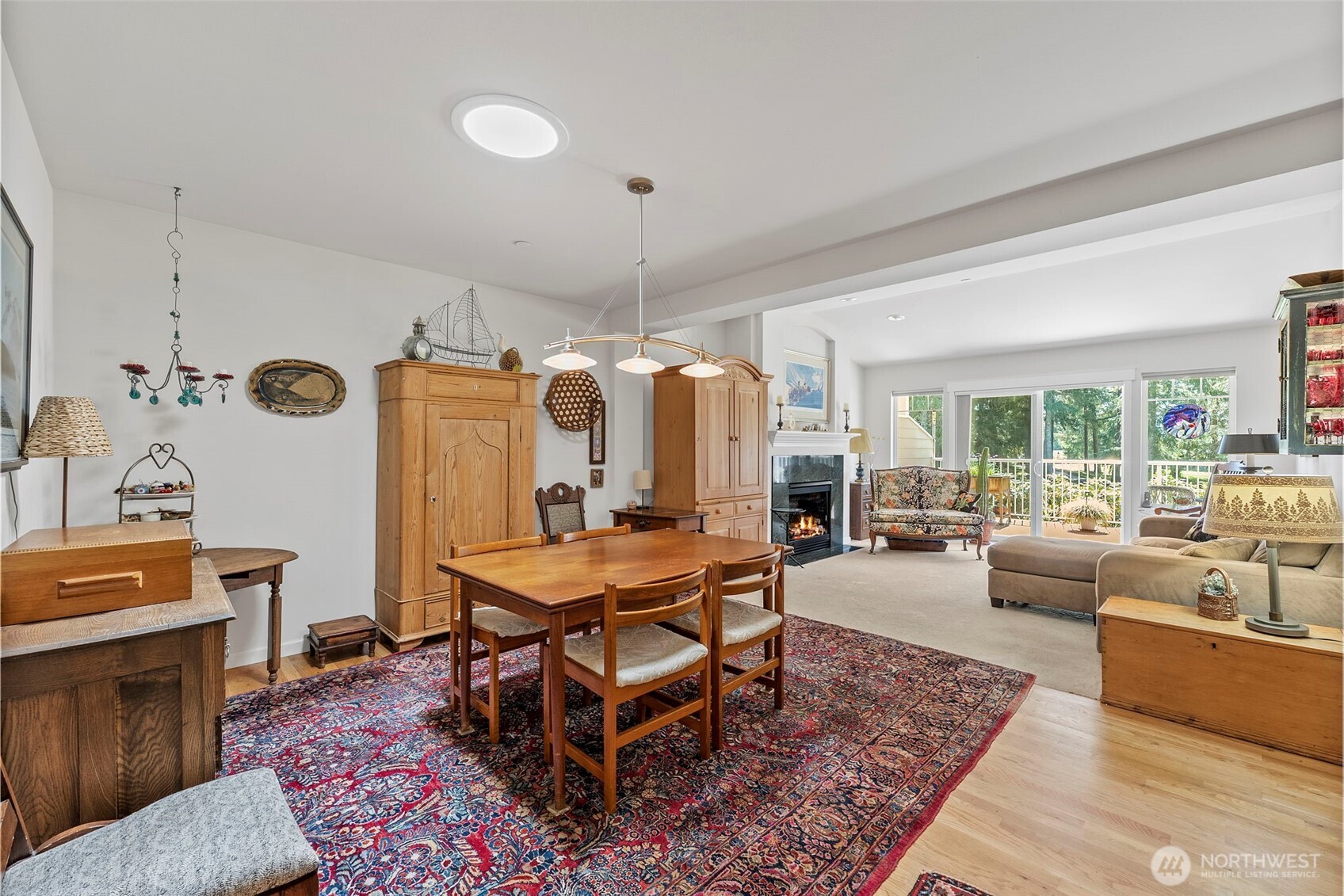 211 E Sterling Drive Unit: B4