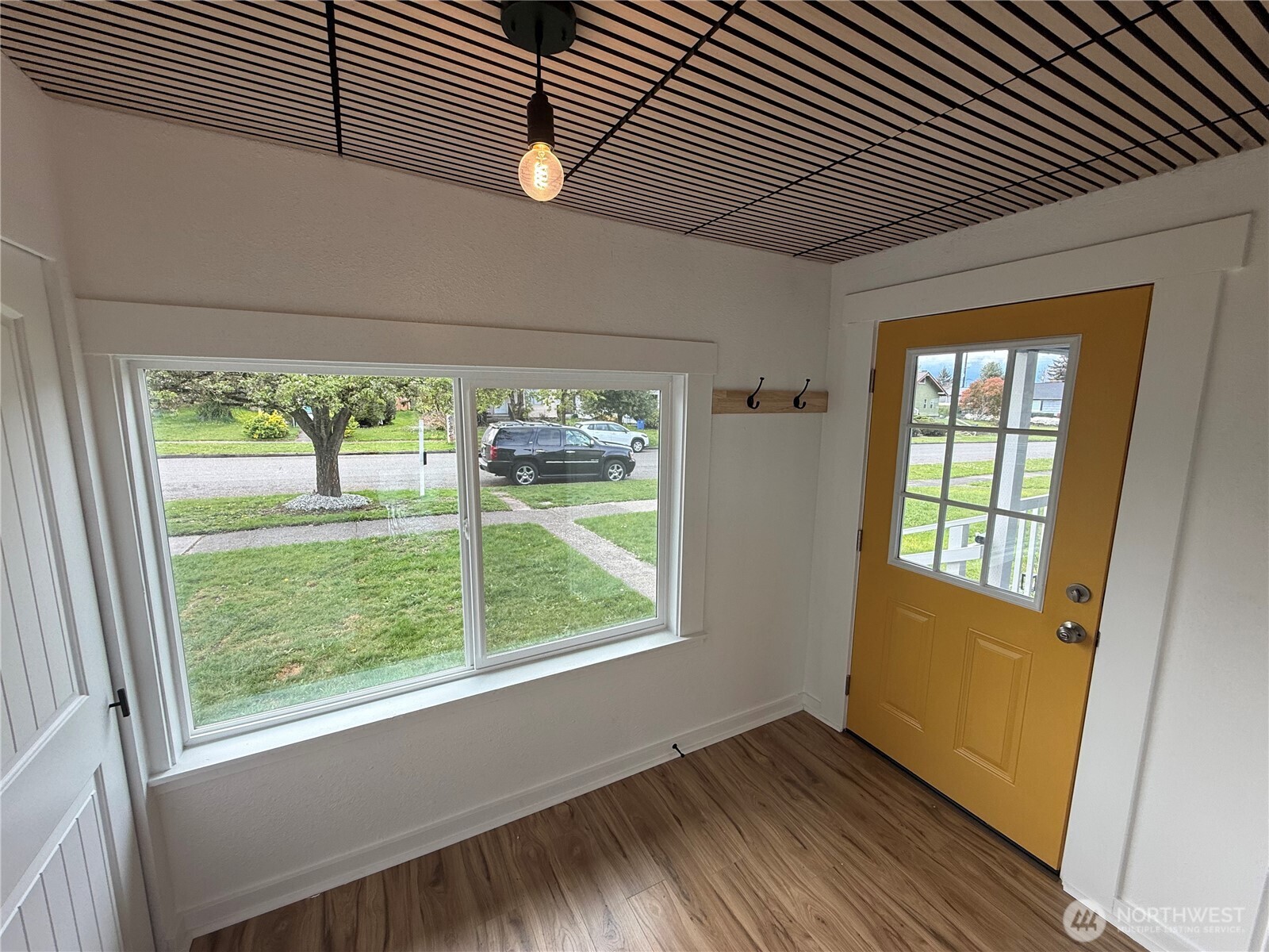 3617 S Cushman