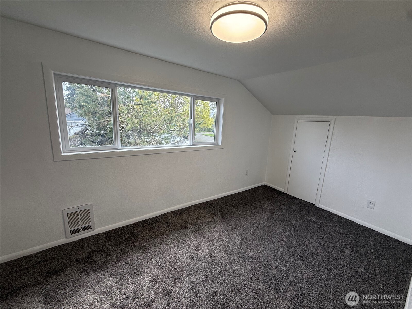 3617 S Cushman