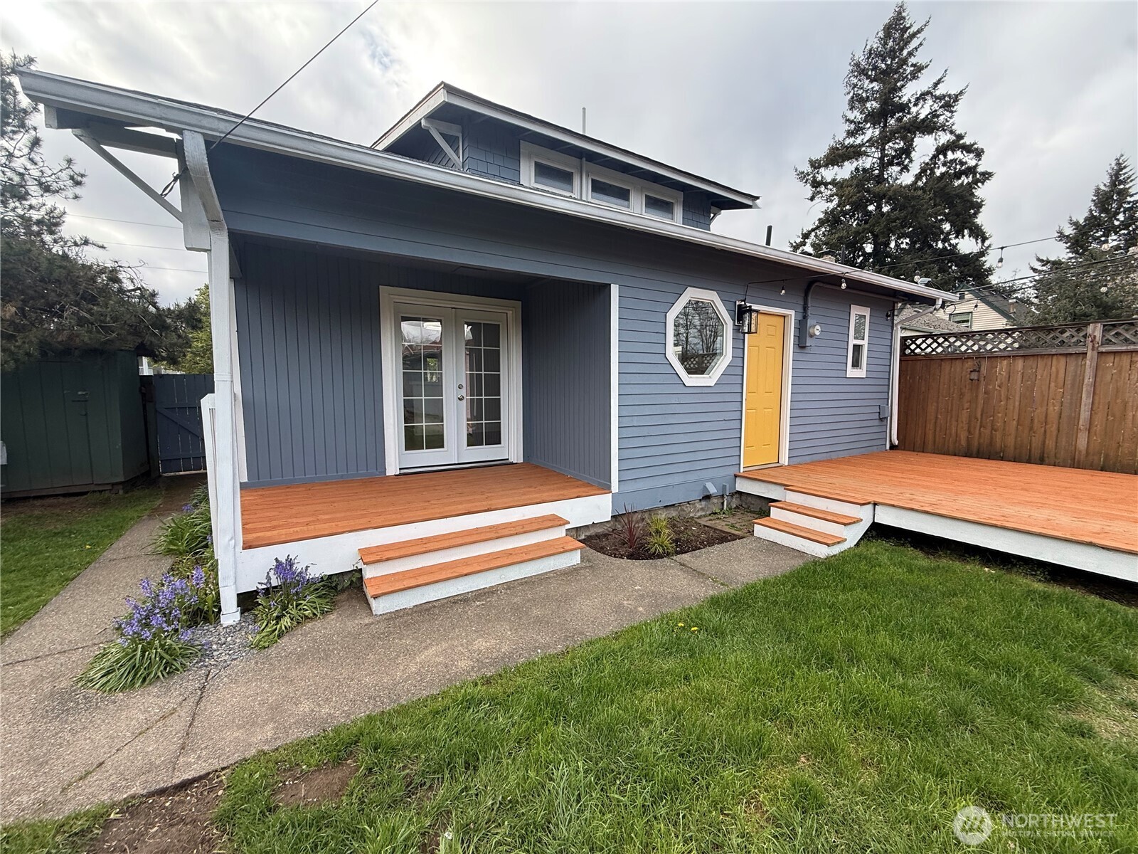 3617 S Cushman