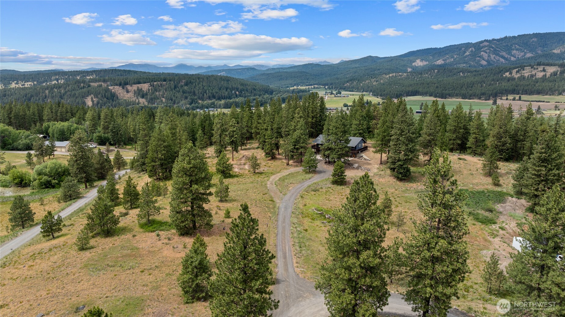 960 Forest Grove