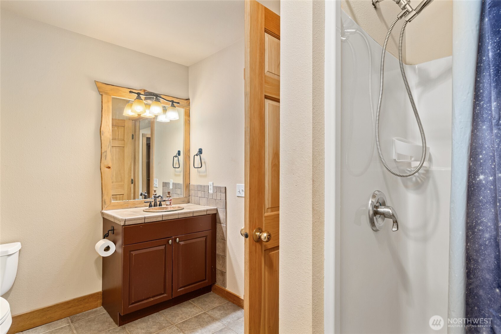 960 Forest Grove