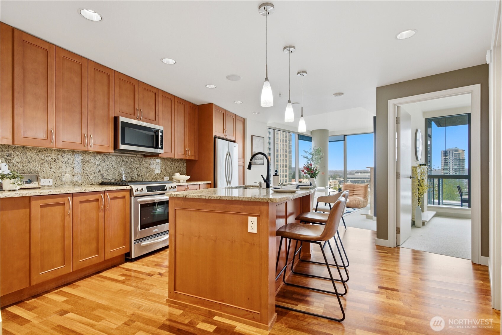 10650 NE 9th Place Unit: 1527
