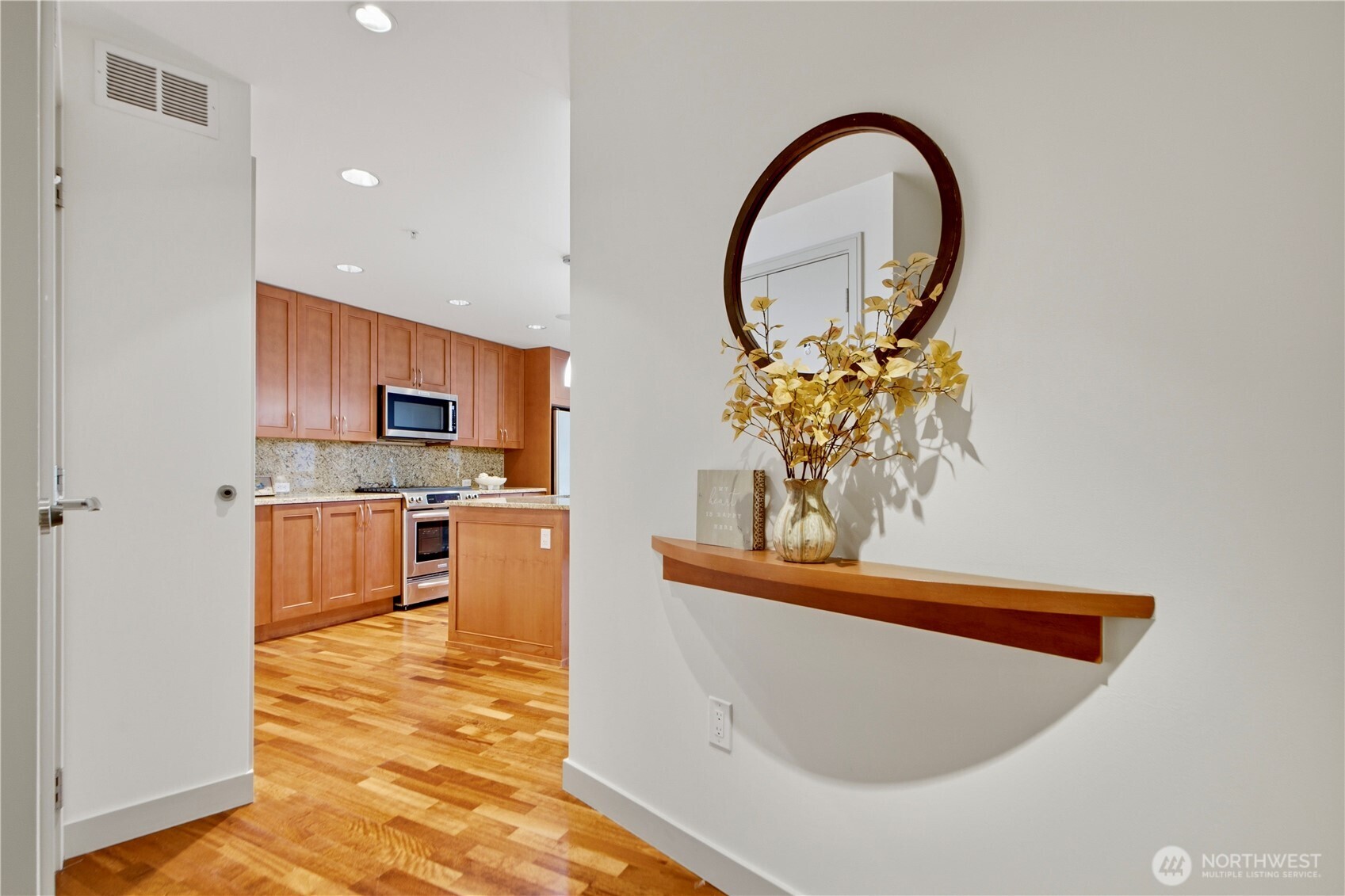 10650 NE 9th Place Unit: 1527