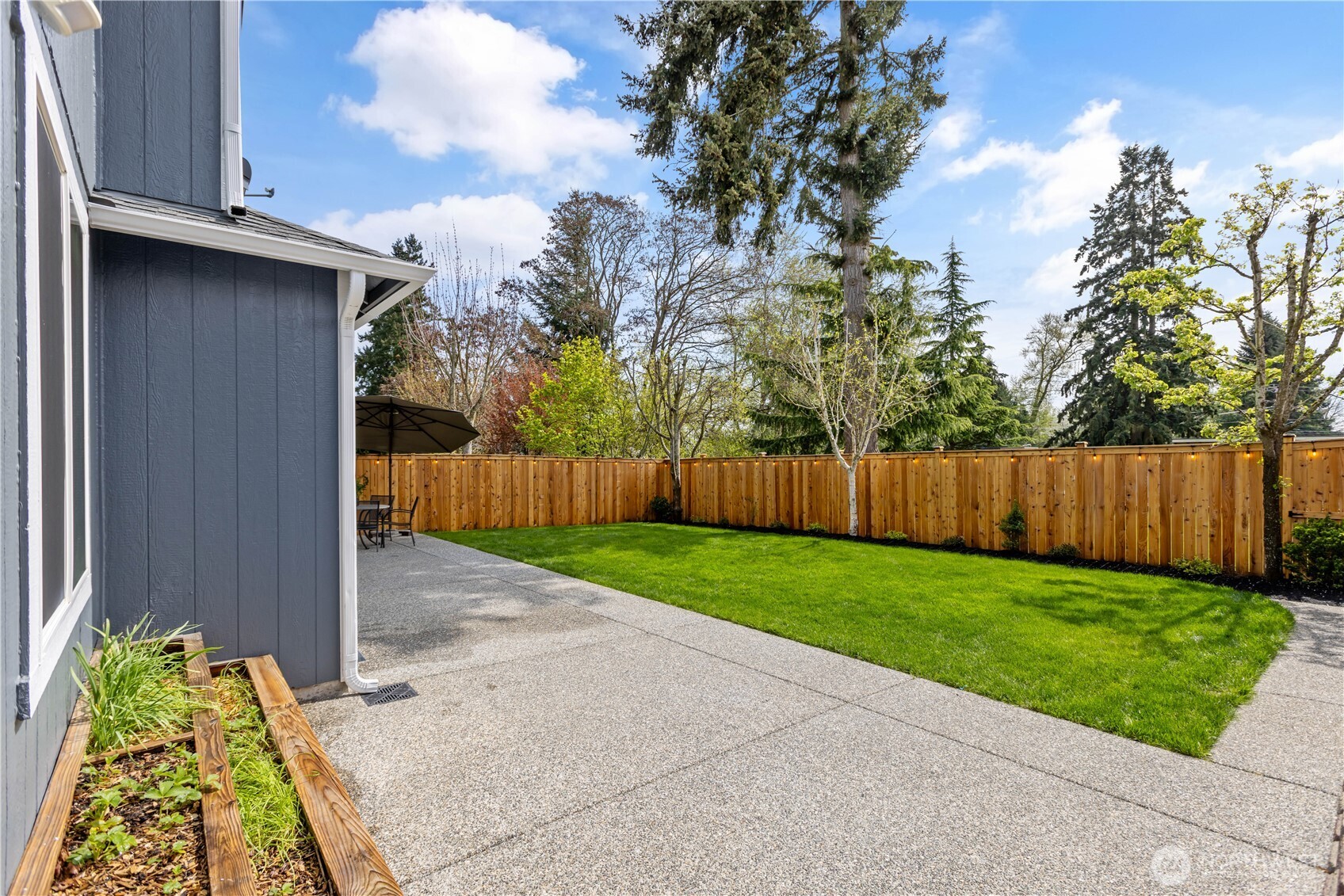1008 99th Street SW