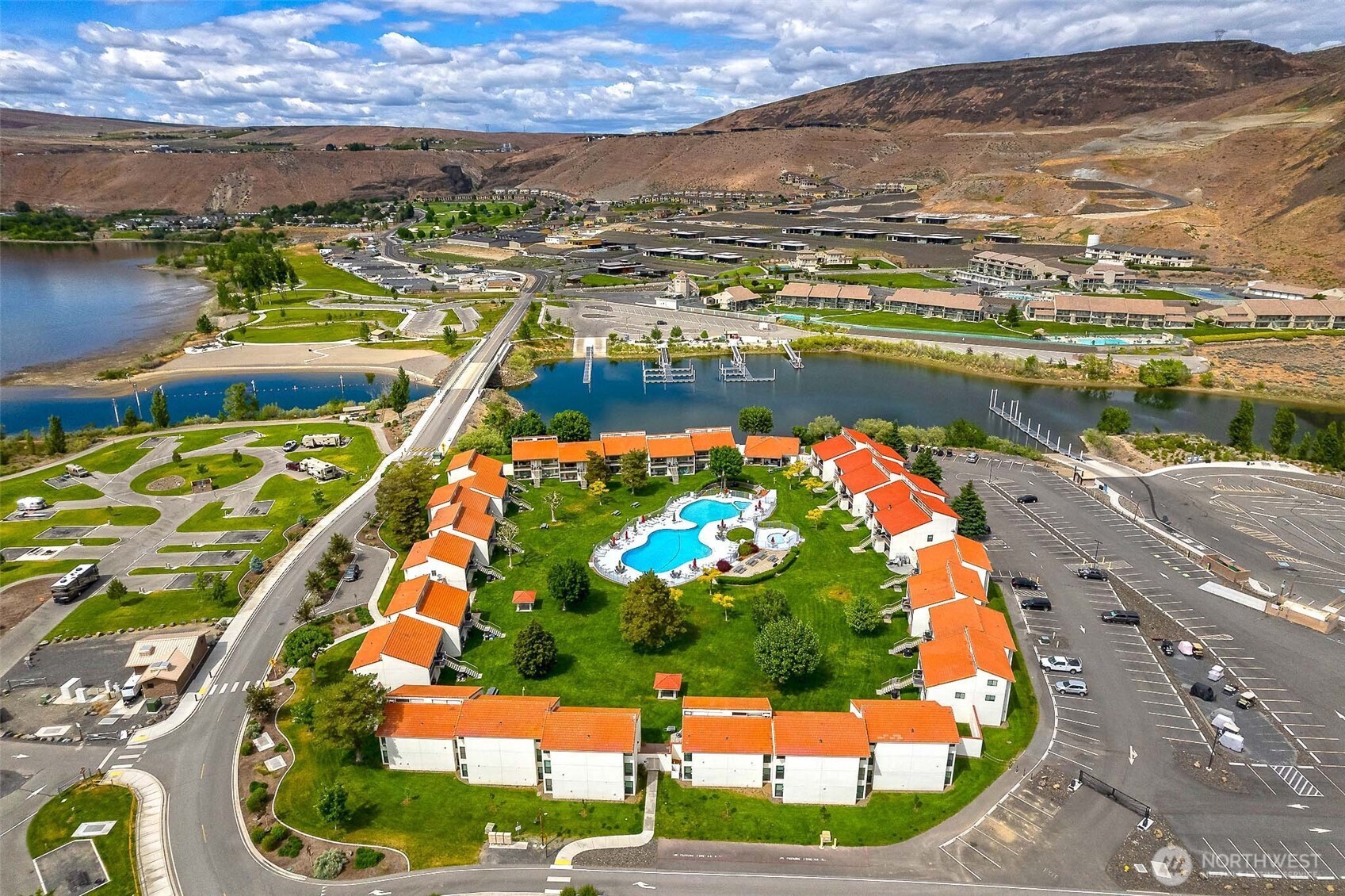 8903 Crescent Bar Road NW Unit: 155