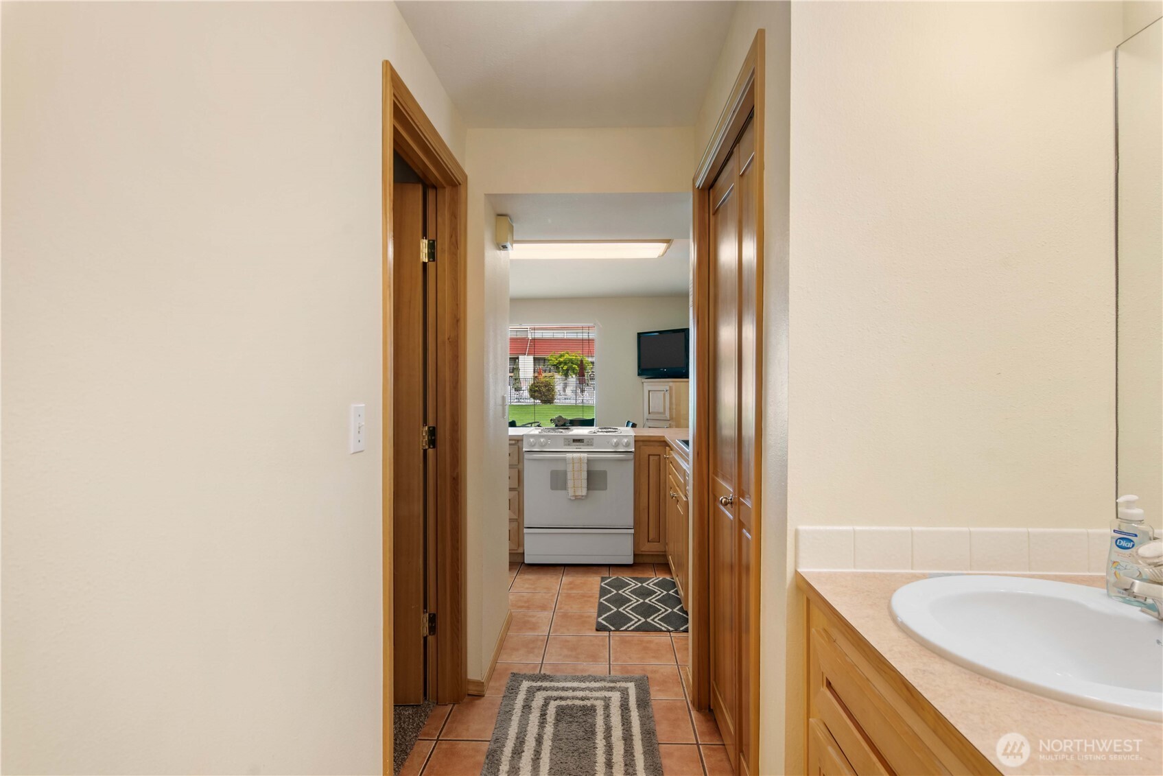 8903 Crescent Bar Road NW Unit: 155