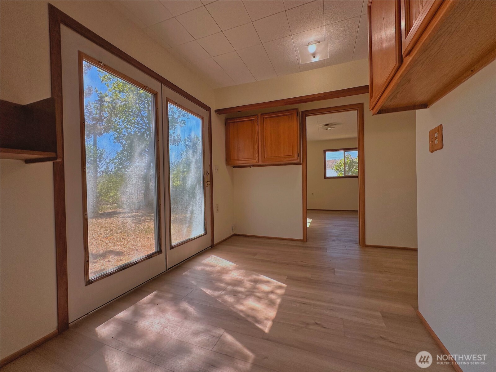 284 Monse Bridge Road