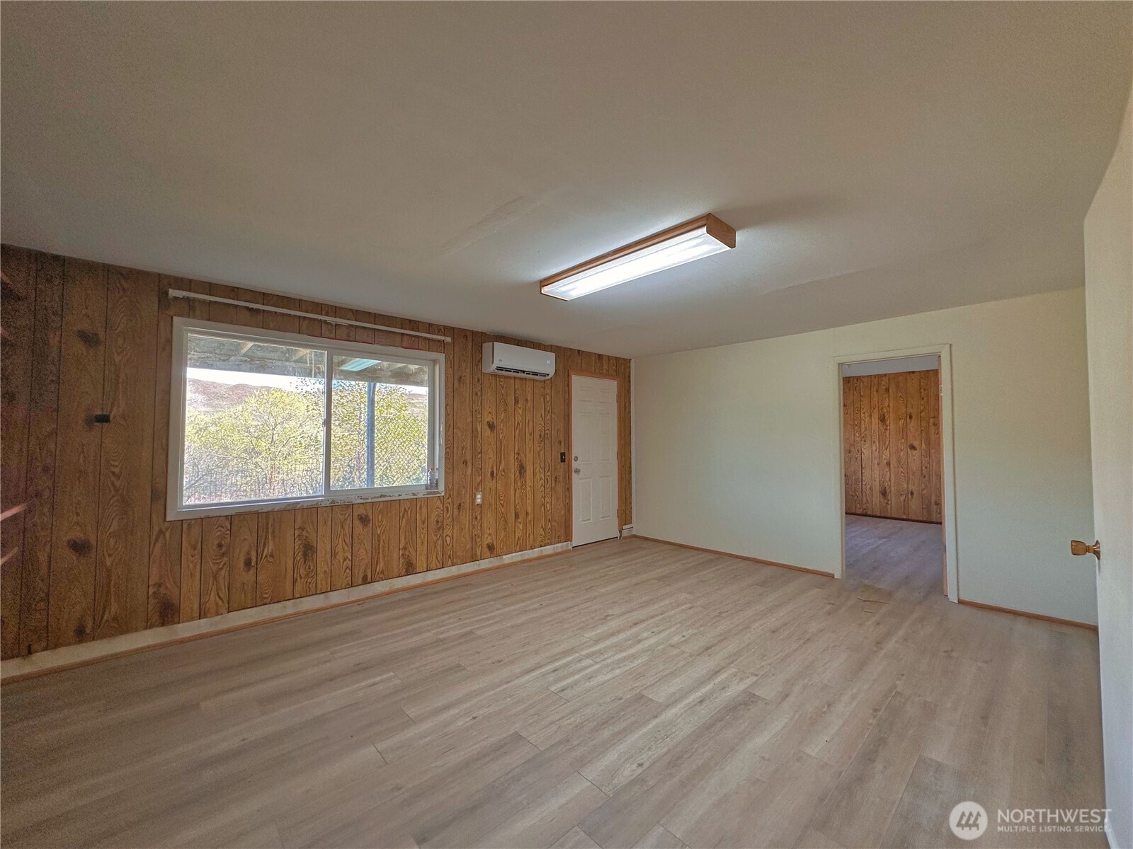 284 Monse Bridge Road