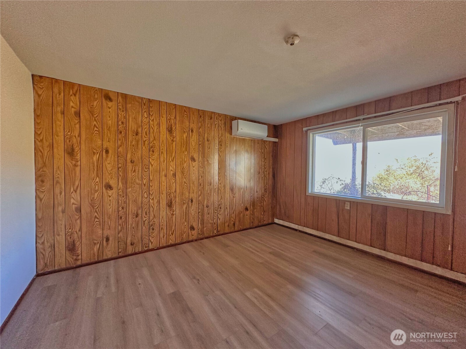 284 Monse Bridge Road