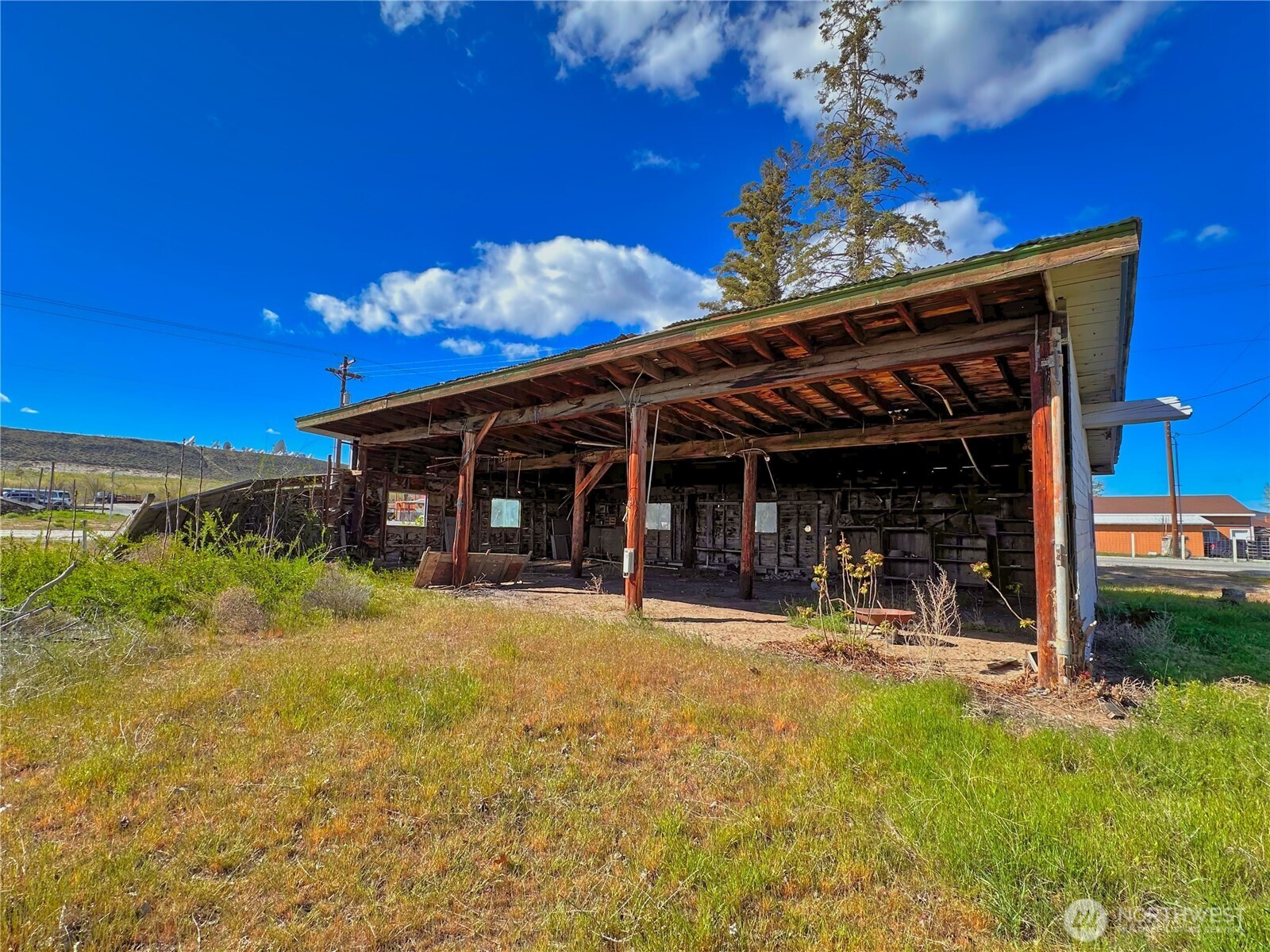 284 Monse Bridge Road