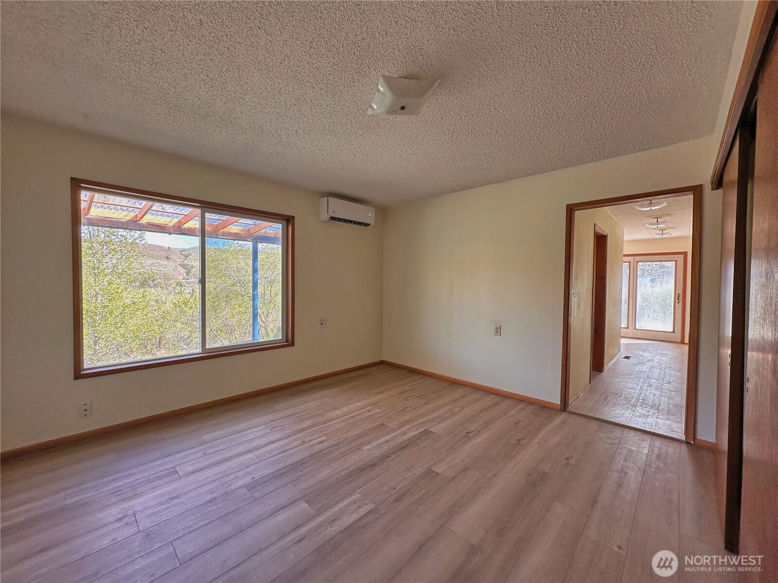 284 Monse Bridge Road