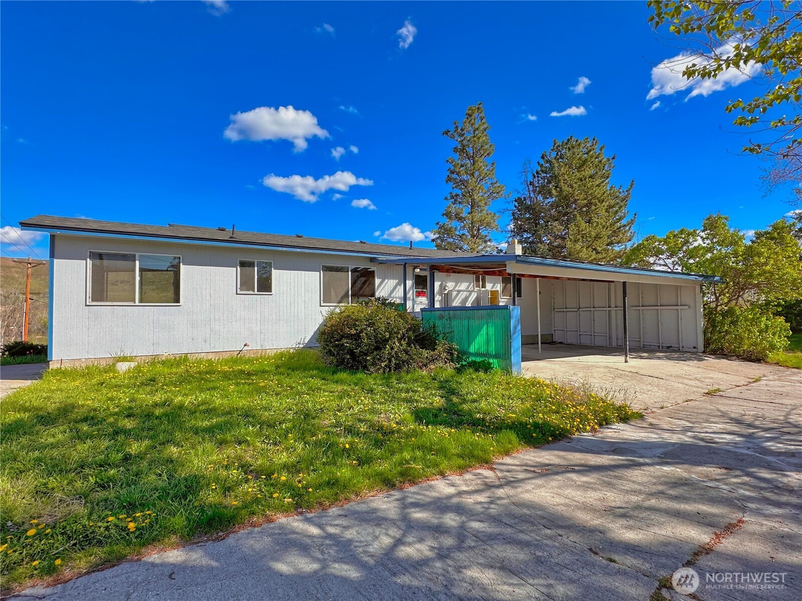 284 Monse Bridge Road