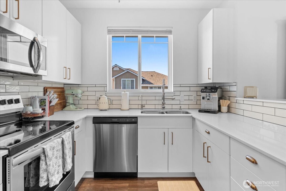 6129 Lindsay Avenue SE Unit: F