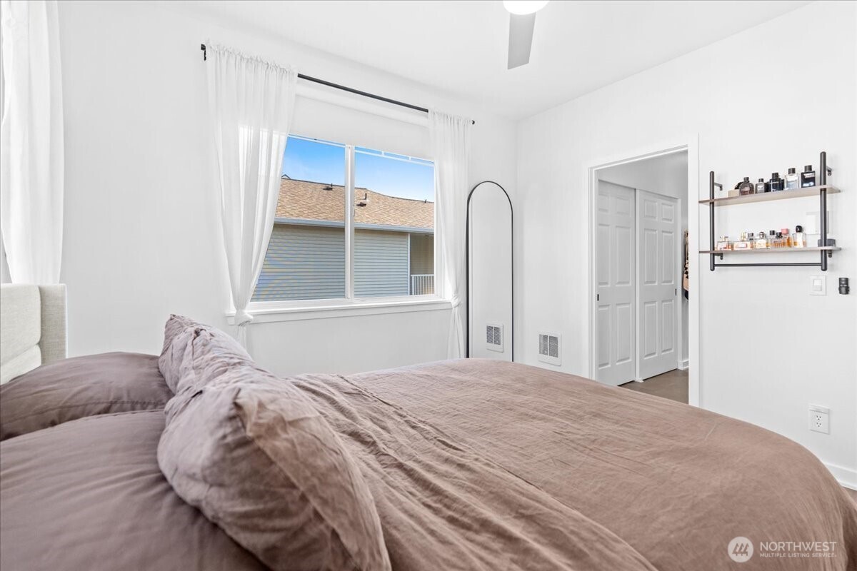 6129 Lindsay Avenue SE Unit: F