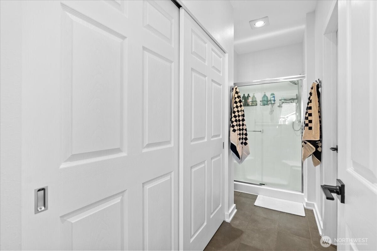 6129 Lindsay Avenue SE Unit: F