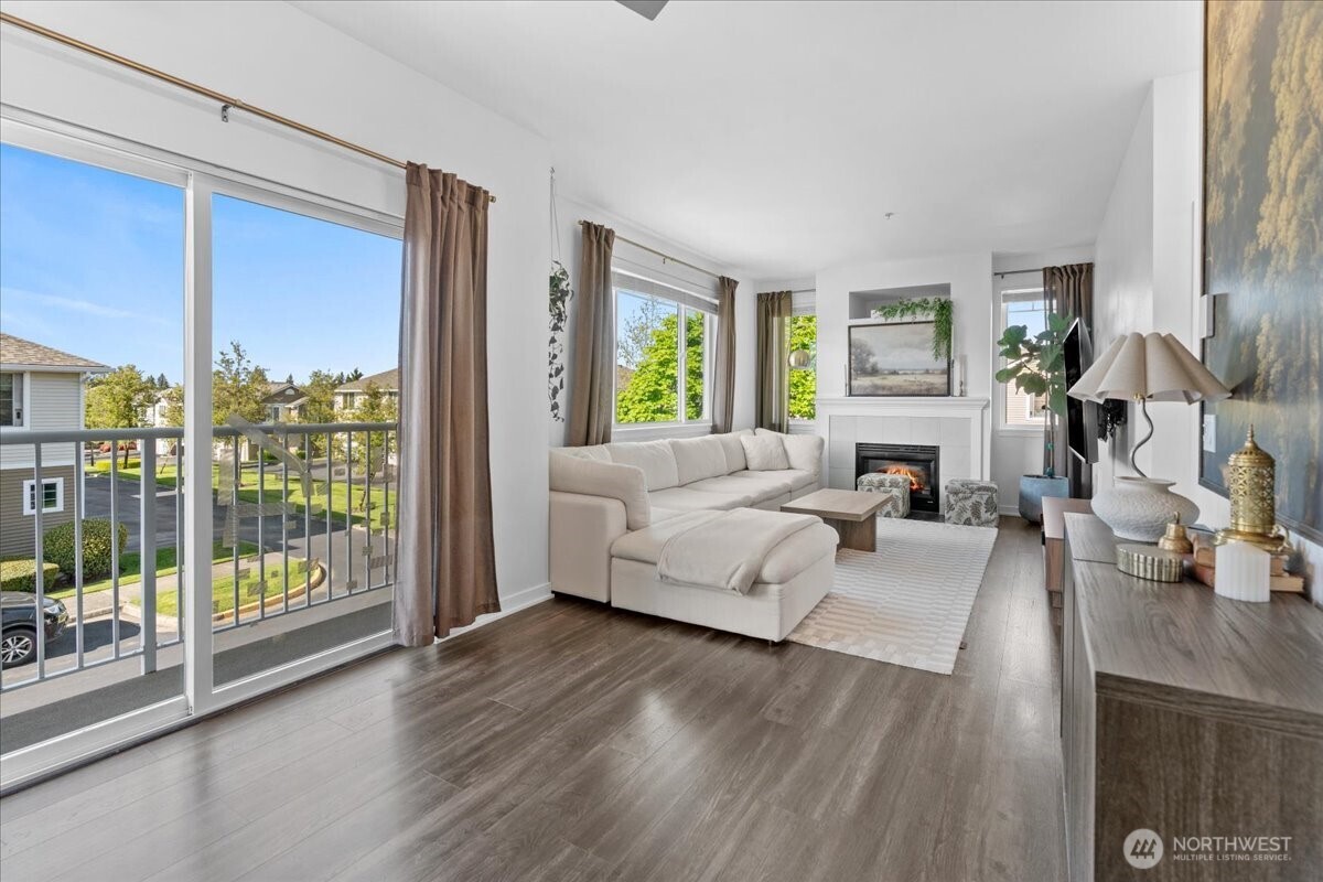 6129 Lindsay Avenue SE Unit: F
