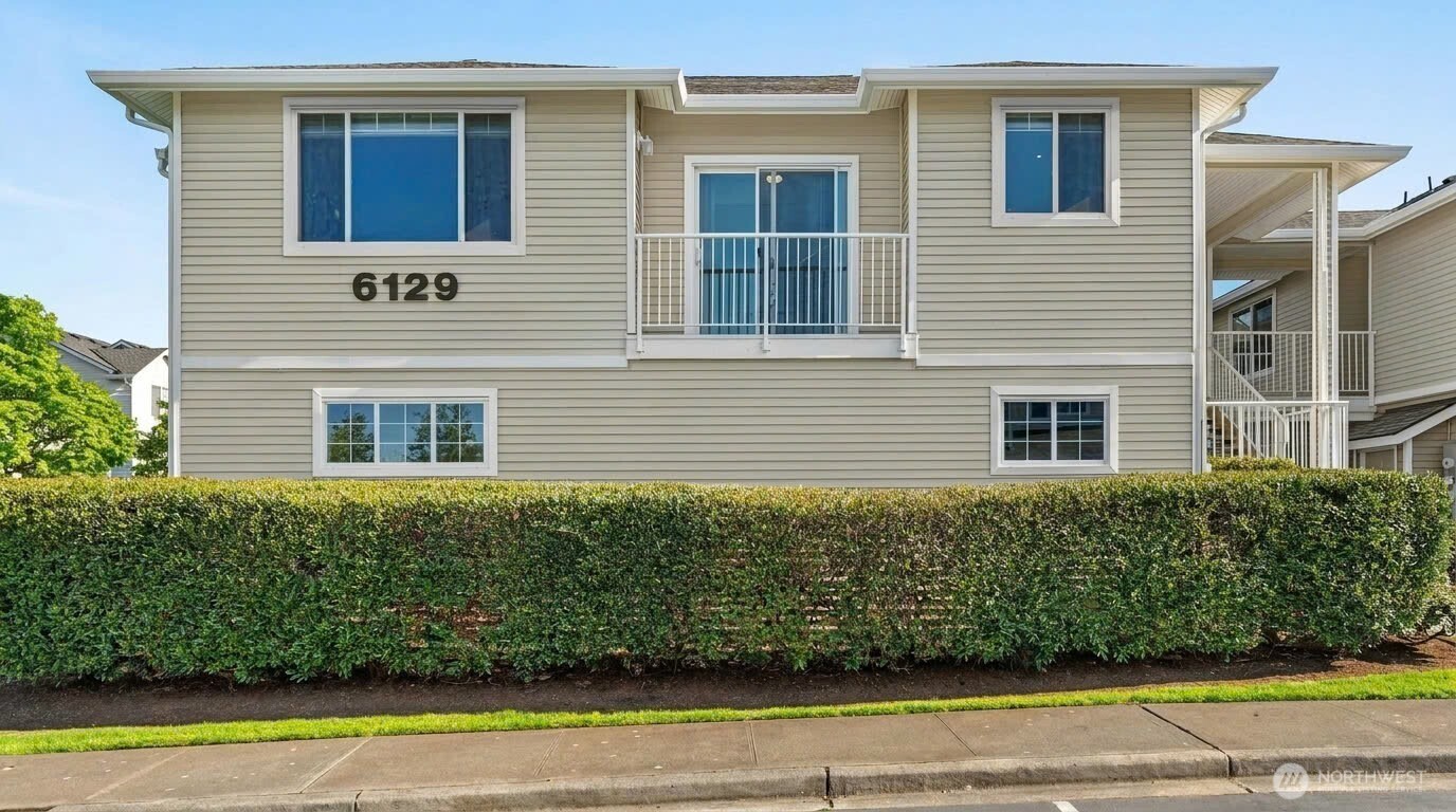 6129 Lindsay Avenue SE Unit: F