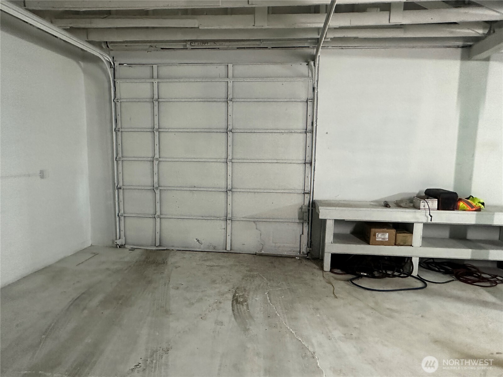11022 Valley Avenue E