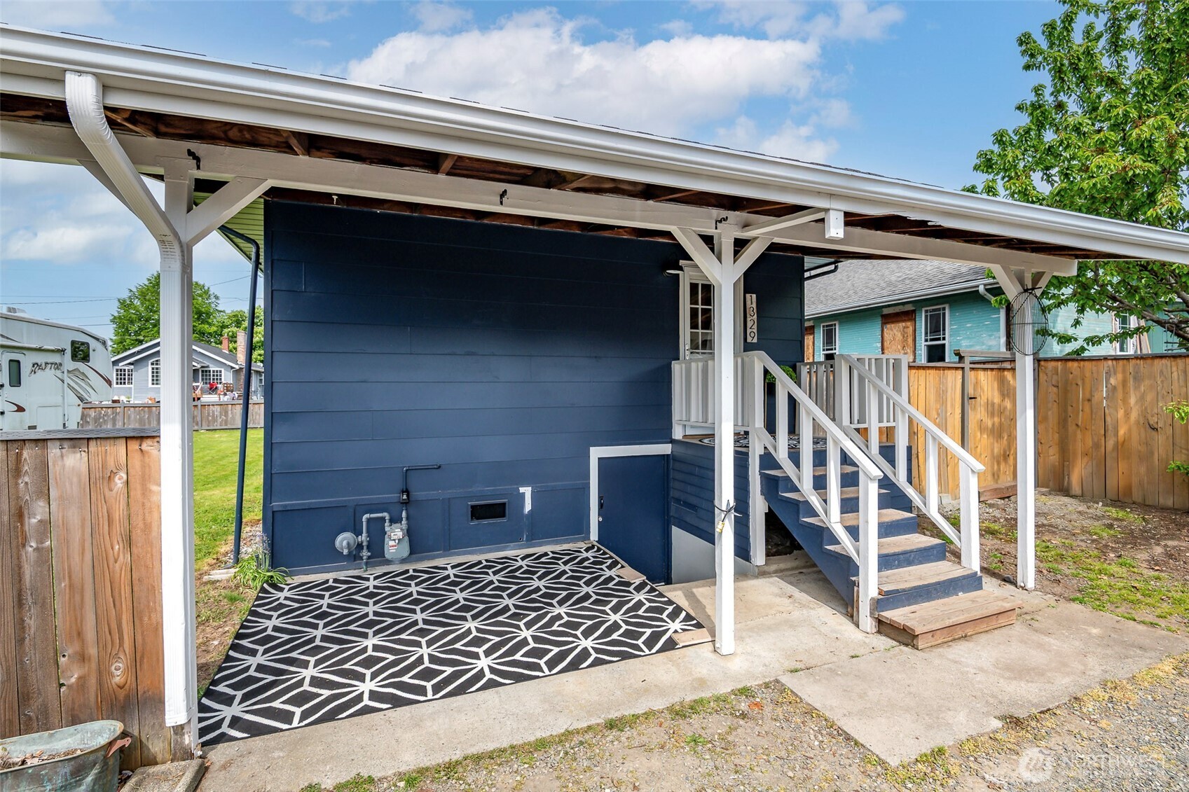 1329 Porter Street