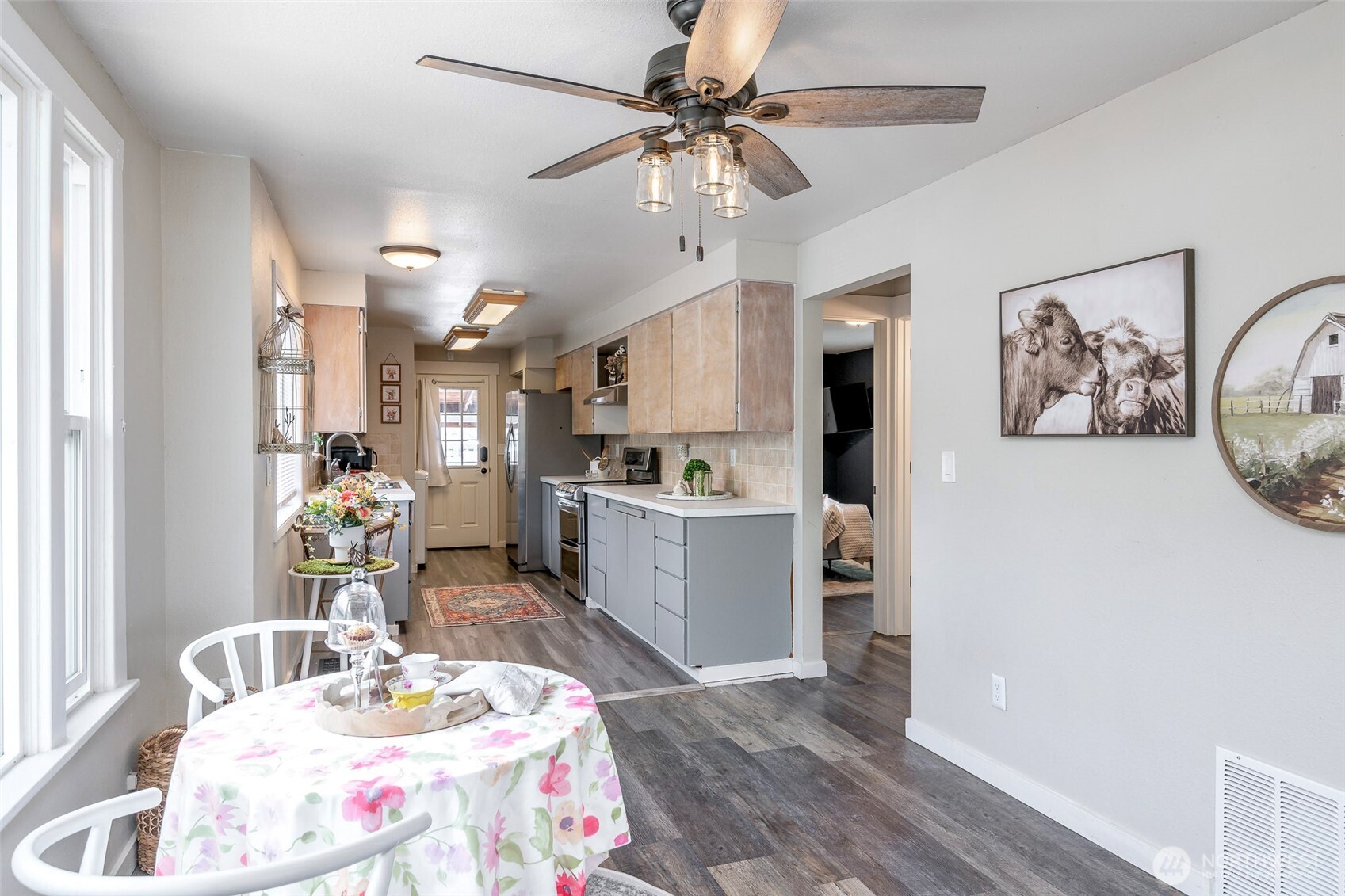 1329 Porter Street