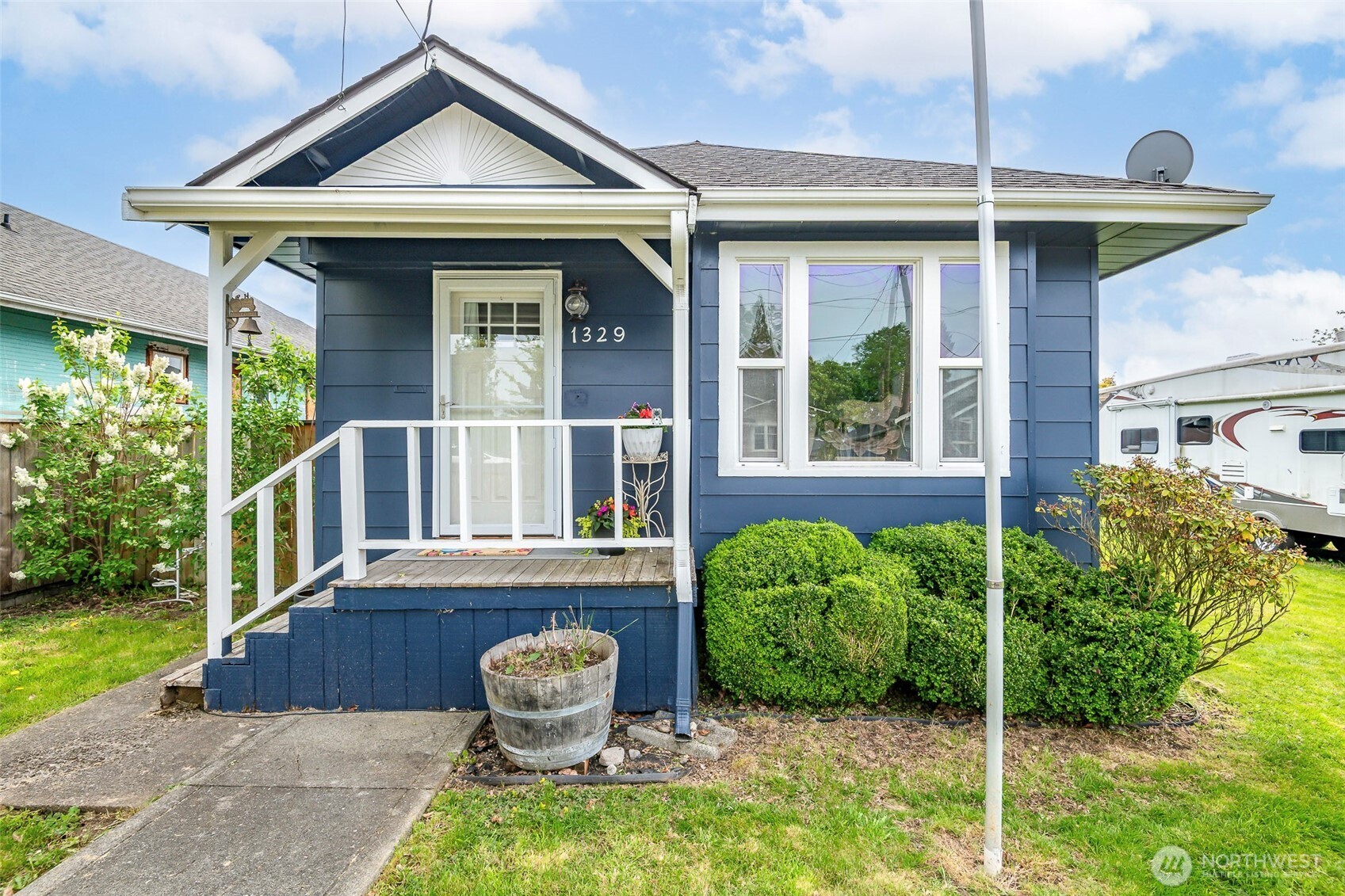 1329 Porter Street