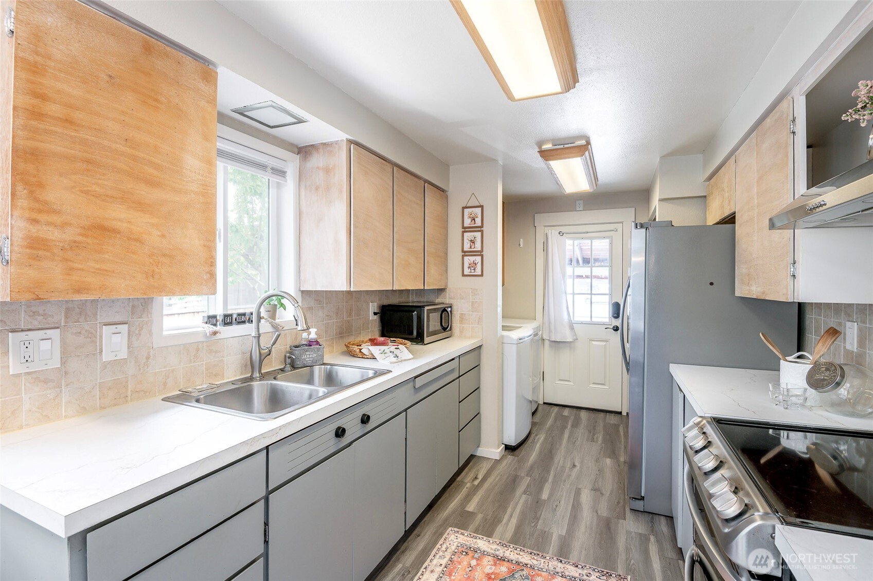 1329 Porter Street