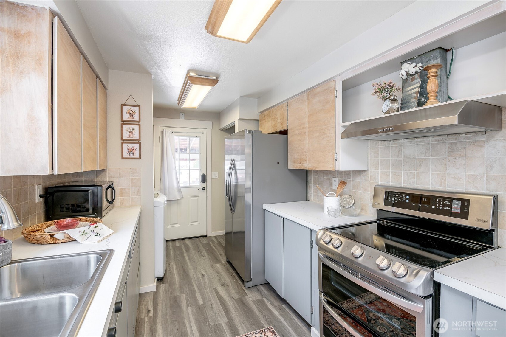 1329 Porter Street