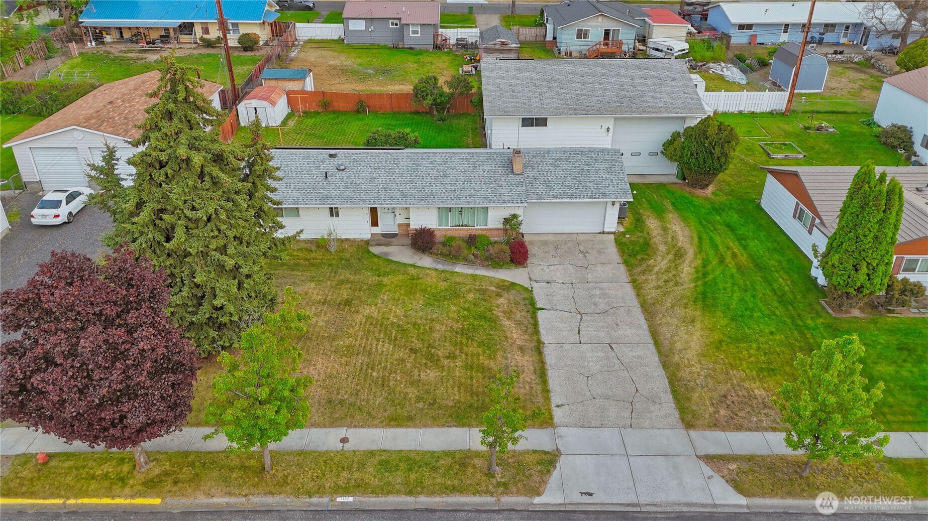 1113 River Drive