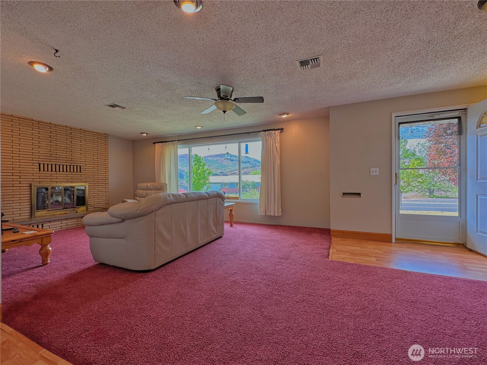 1113 River Drive