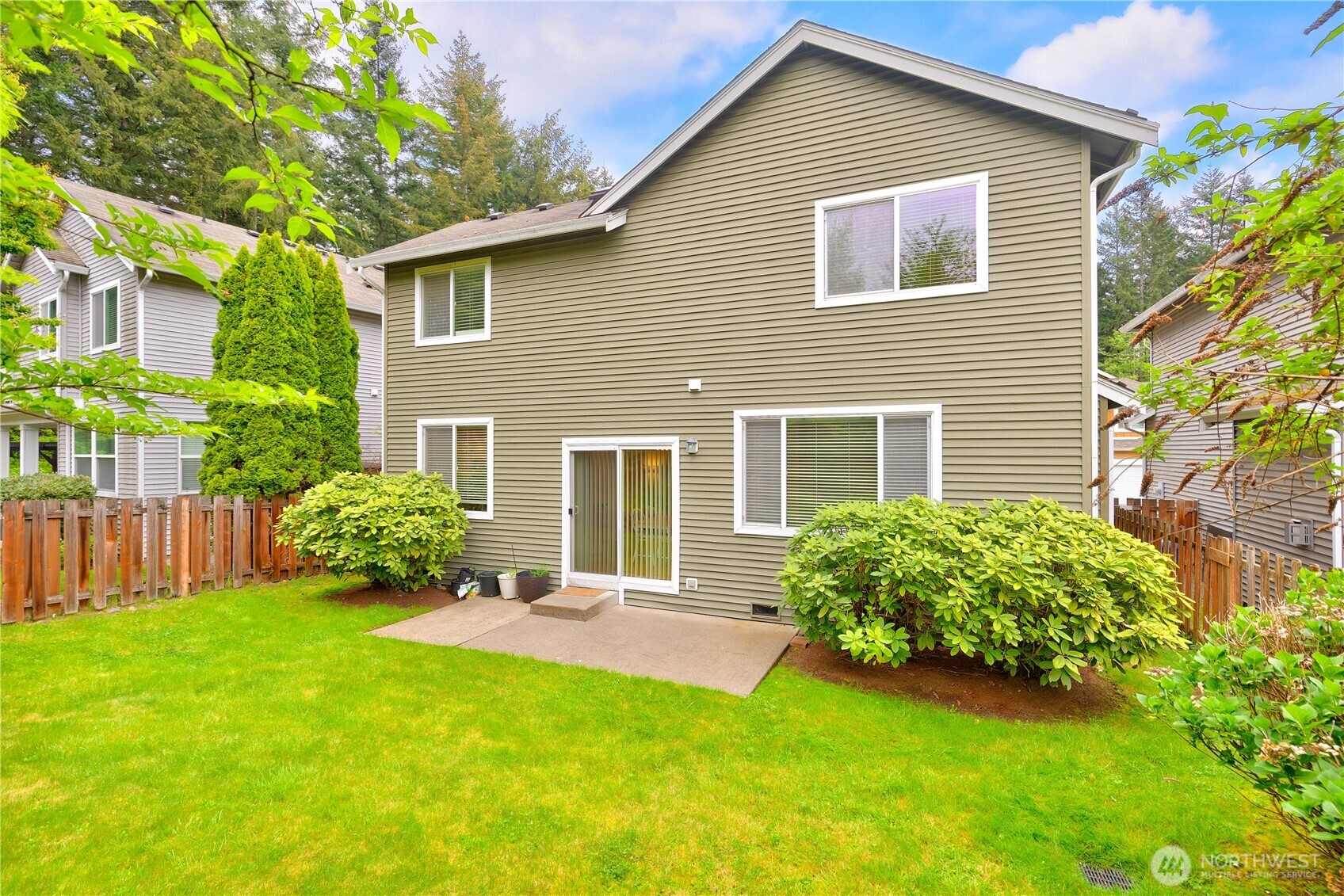 28104 Maple Ridge Way SE