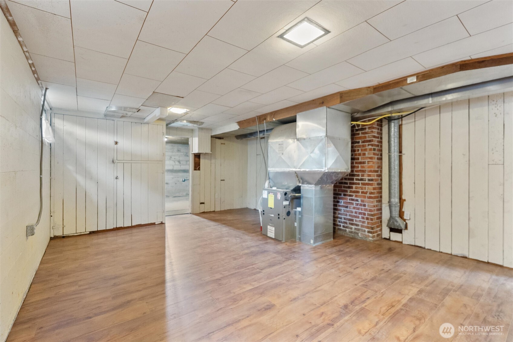 8101 274th Street NW