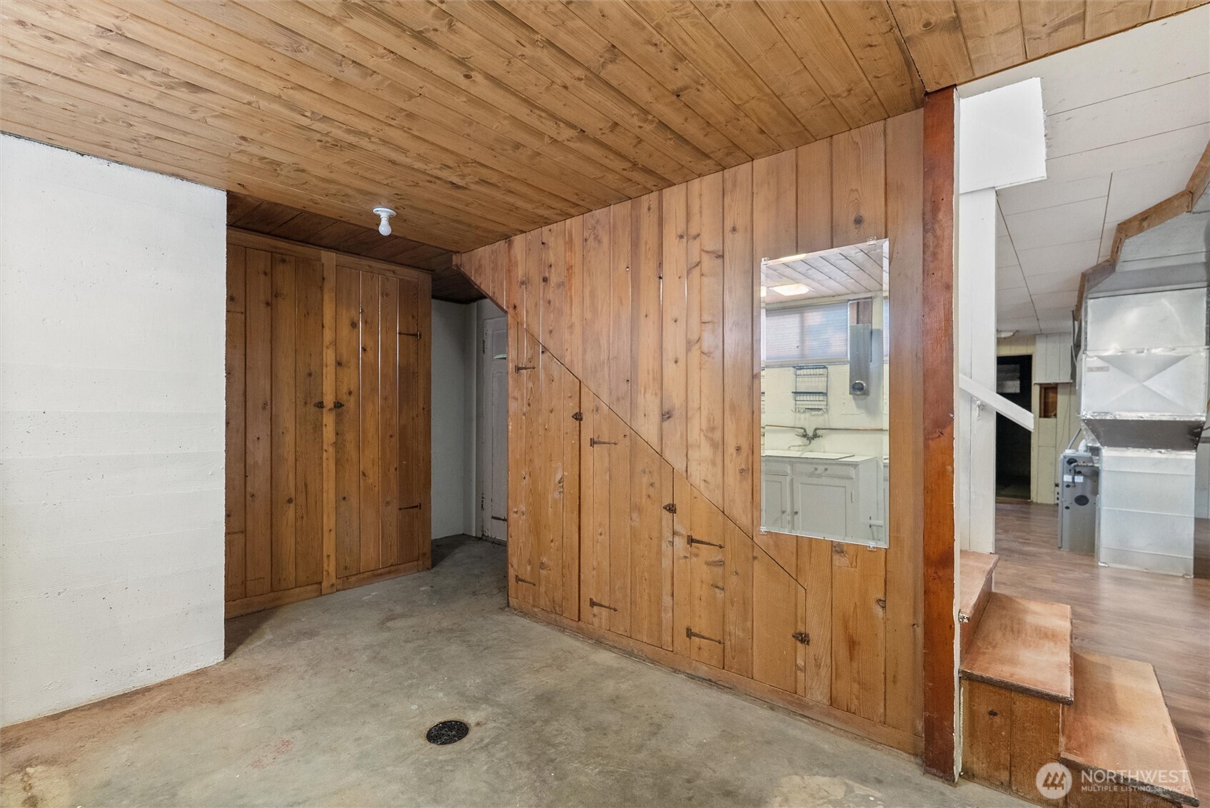 8101 274th Street NW