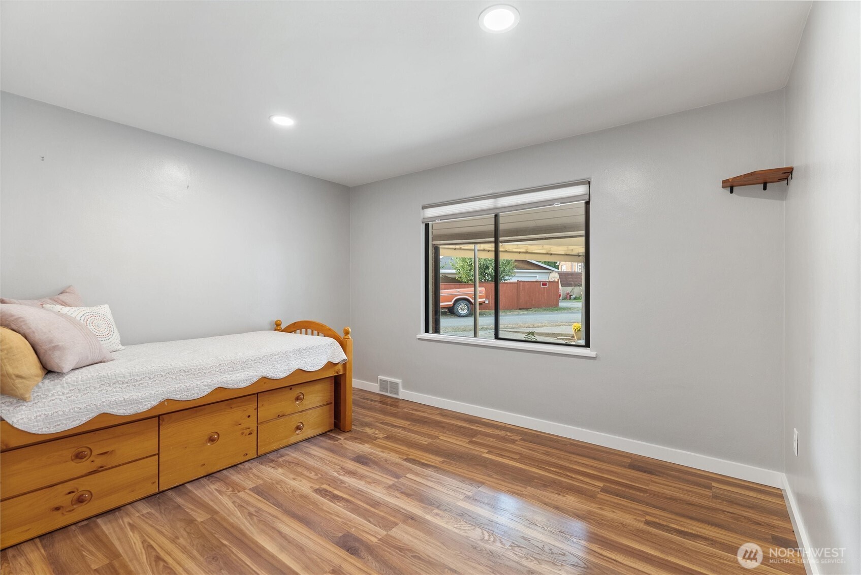 8101 274th Street NW
