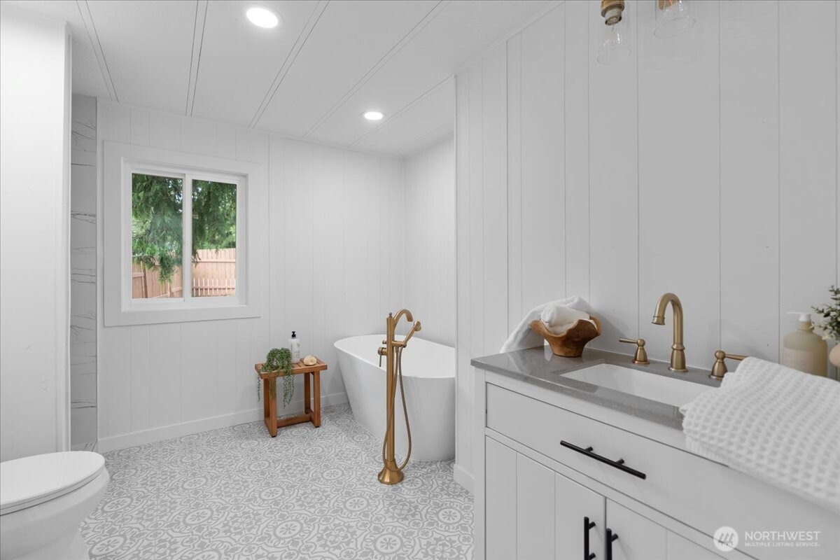 7410 Old Military Road Unit: 1A