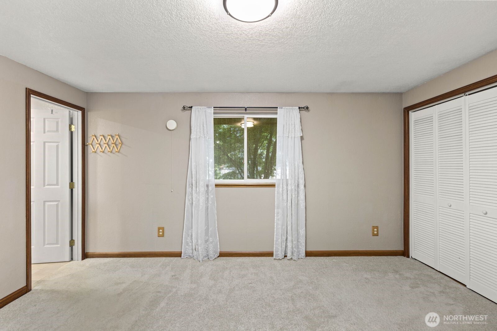 7001 62nd Drive NE