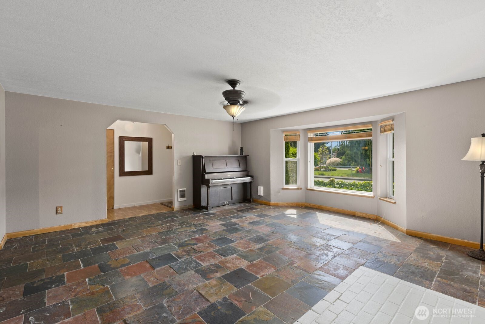 7001 62nd Drive NE