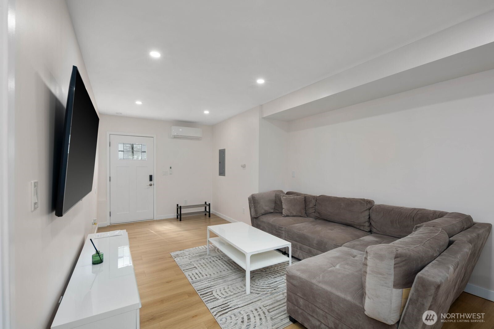 826 S 200th Street