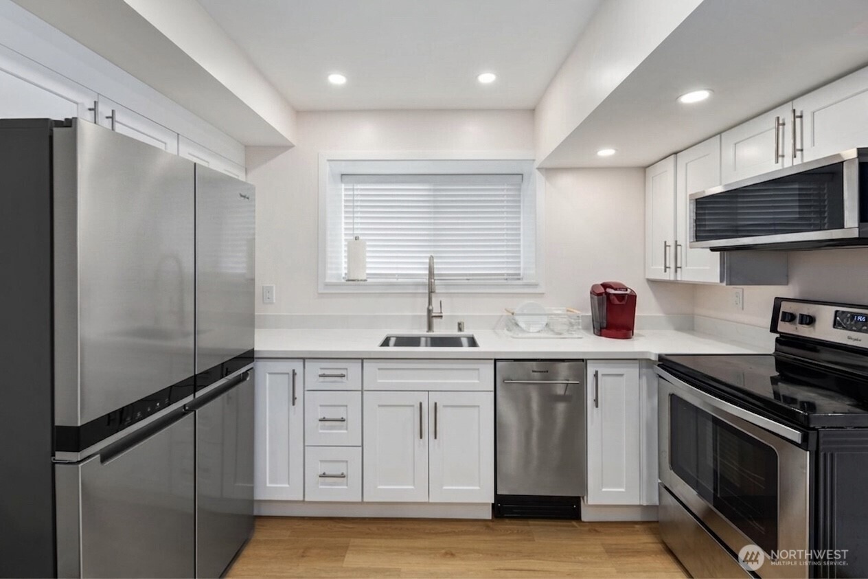 826 S 200th Street